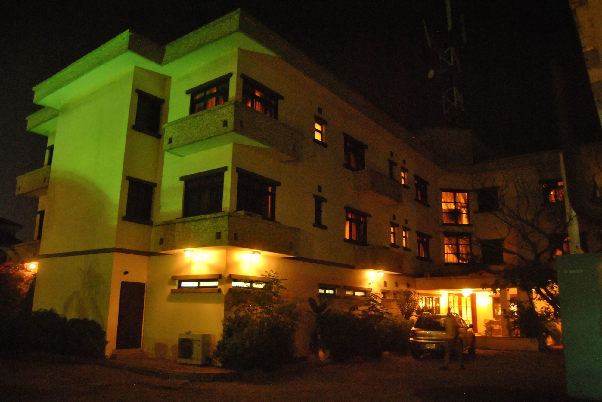 Three Arms Hotel Lagos Esterno foto