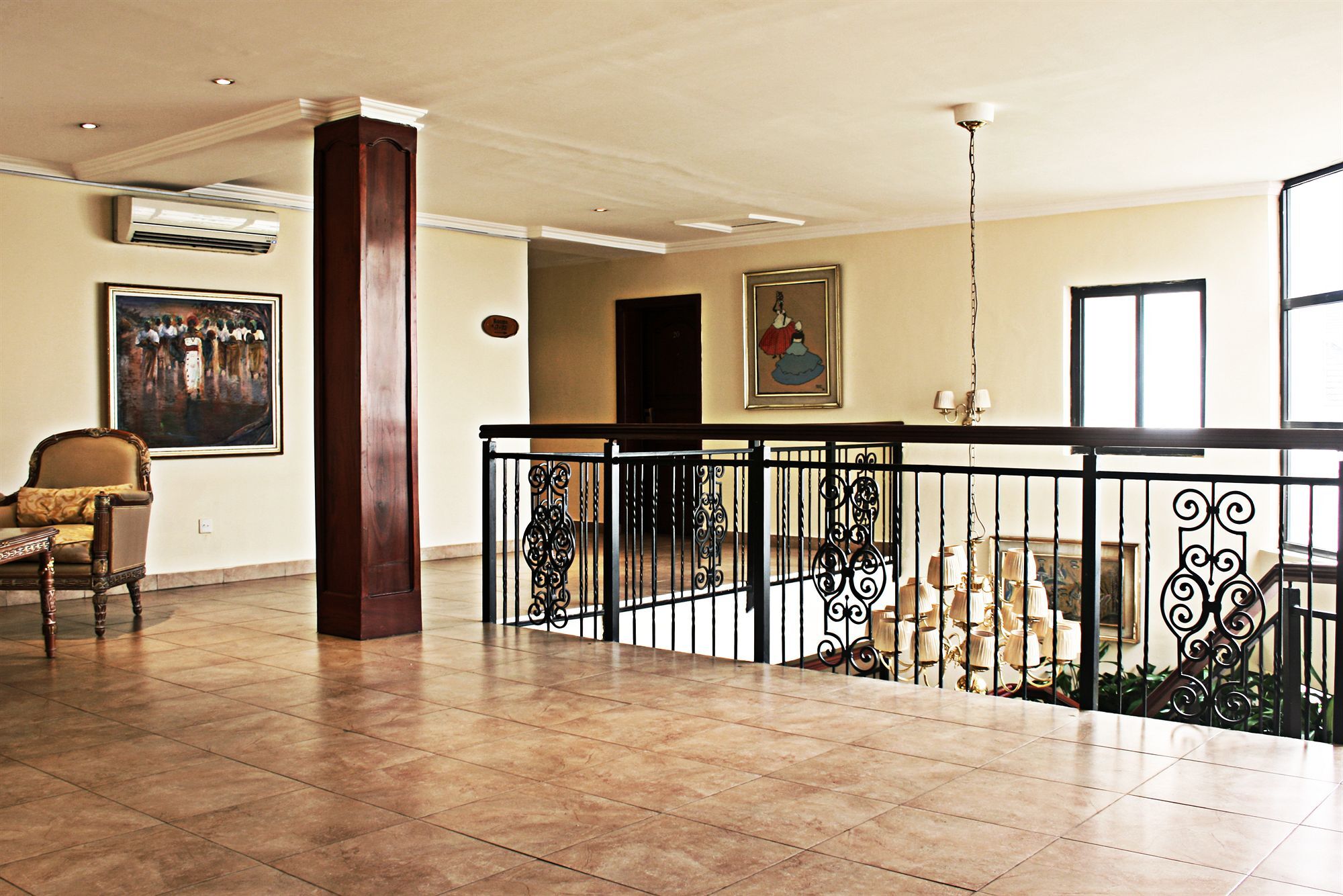 Three Arms Hotel Lagos Esterno foto